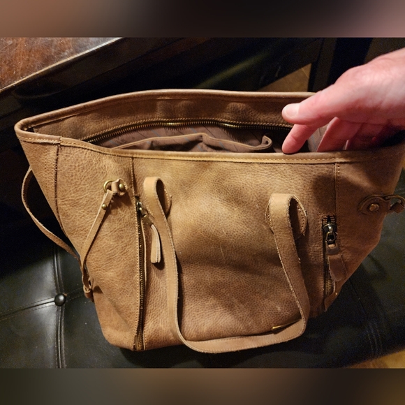 Montana West Large Brown Leather Conceal Carry Shoulder Bag - Picture 1 of 9